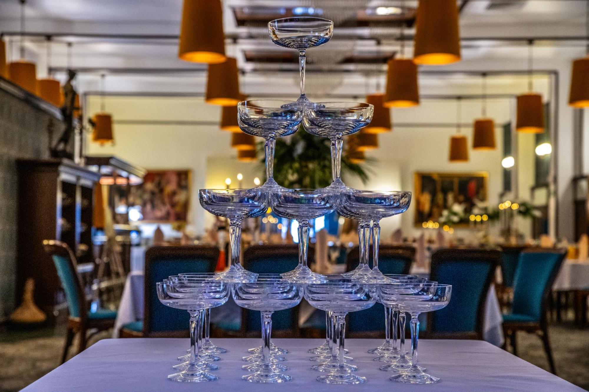 Hotel Sonex Częstochowa Екстериор снимка