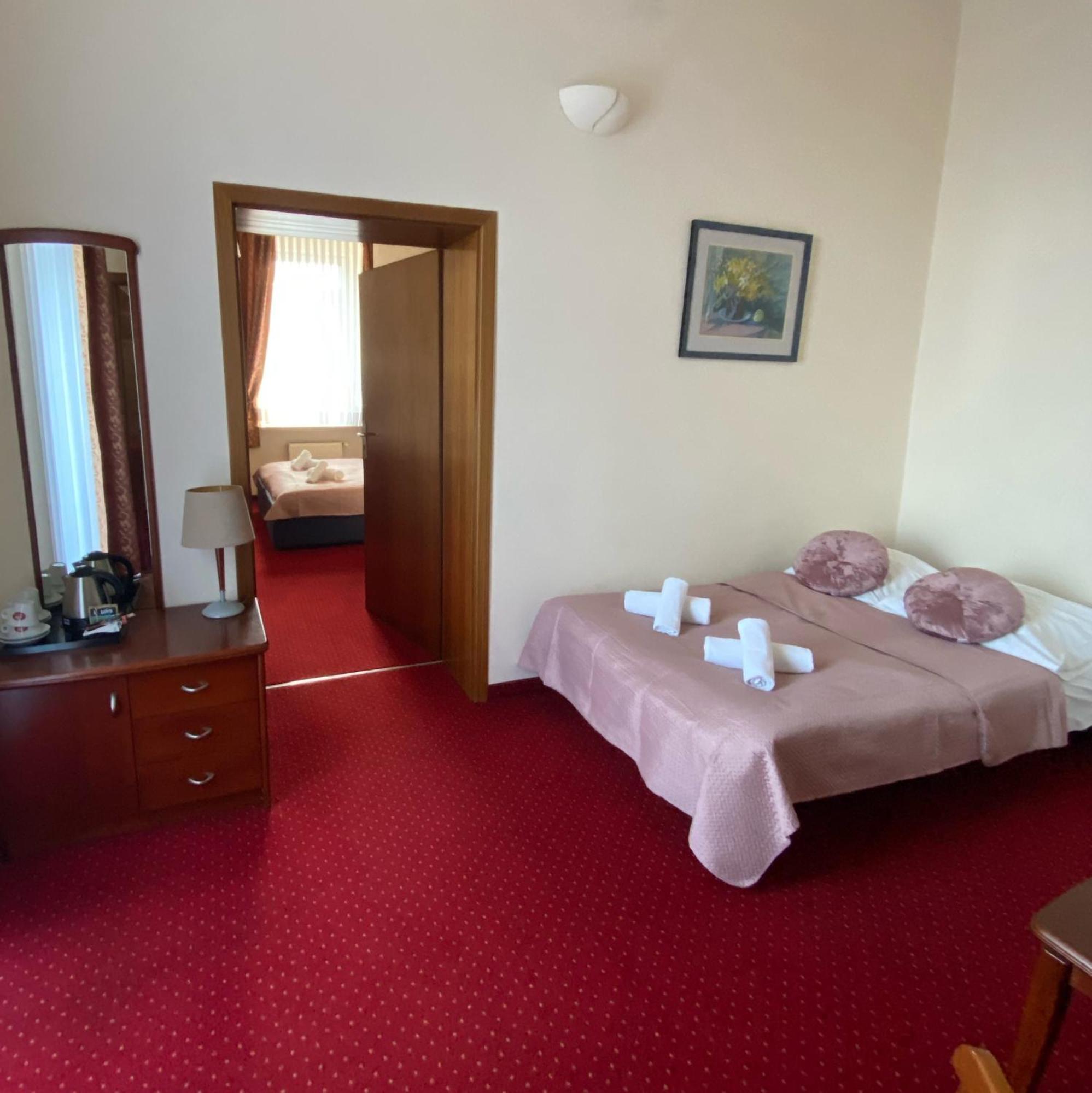Hotel Sonex Częstochowa Екстериор снимка