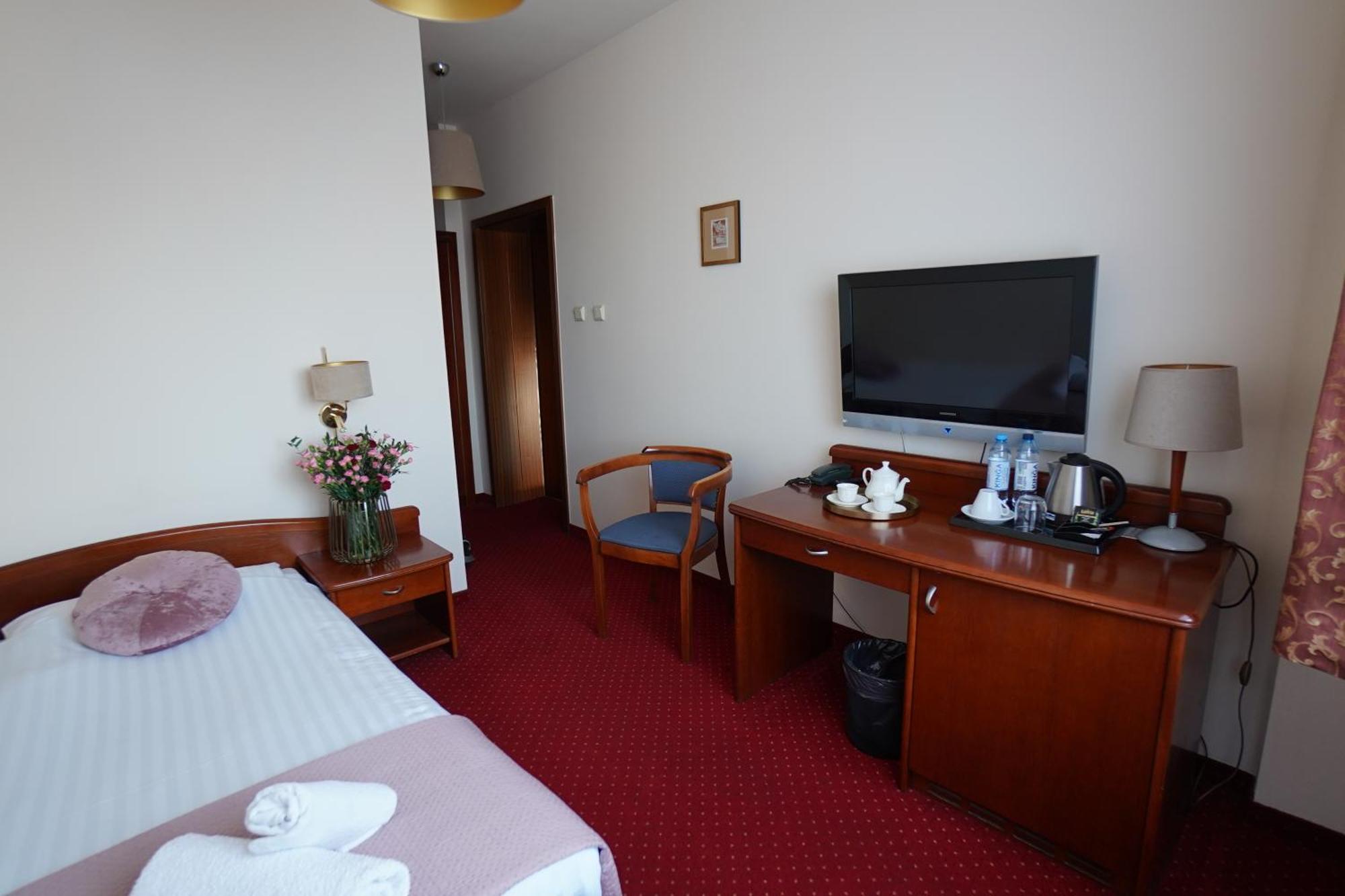 Hotel Sonex Częstochowa Екстериор снимка
